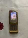 LG KE979 gold edition