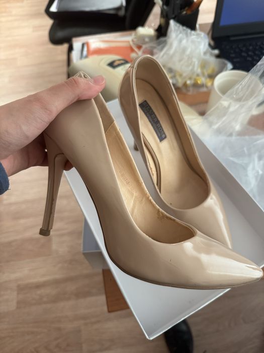 Классические туфли за символичную цену