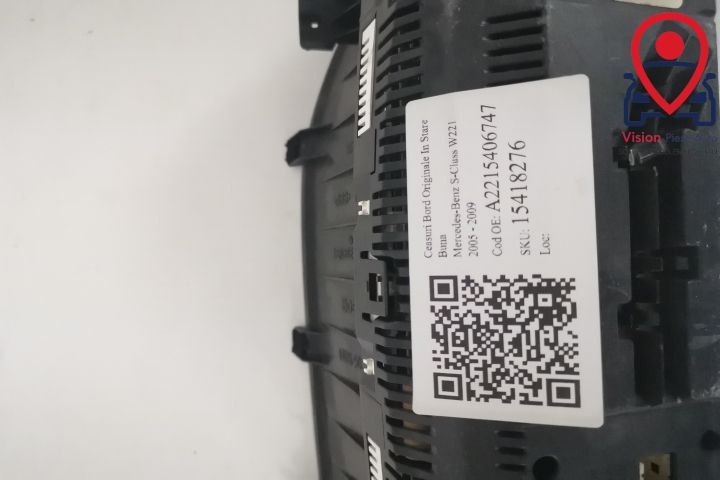 Оригинални Арматурни Табла в Добро Състояние Мерцедес-Бенц / Mercedes-