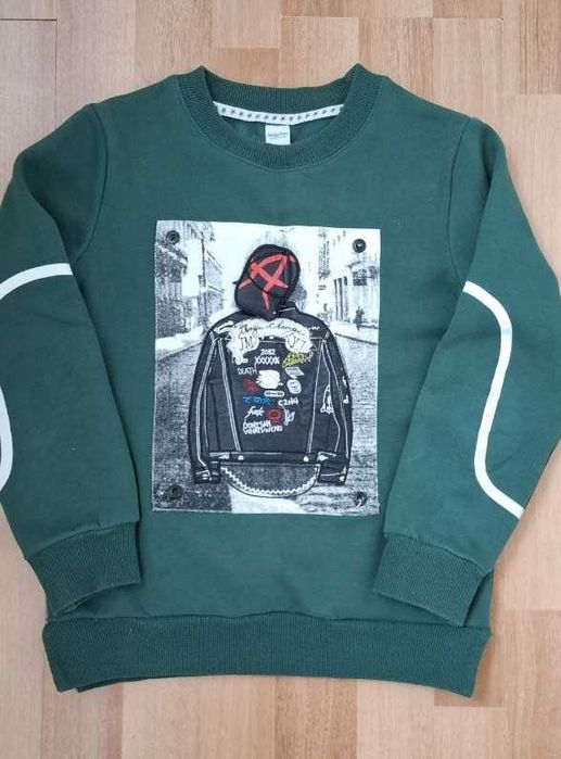 Продам теплый свитер на мальчика