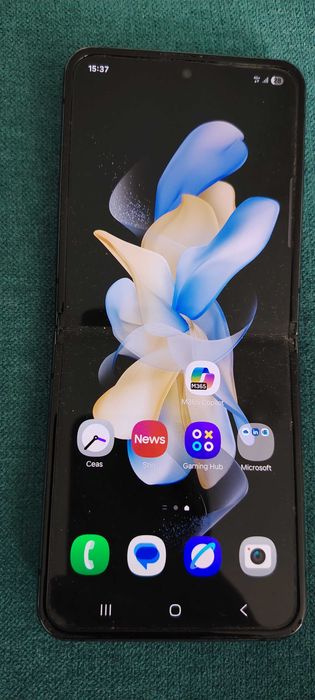Samsung flip 4 de vanzare