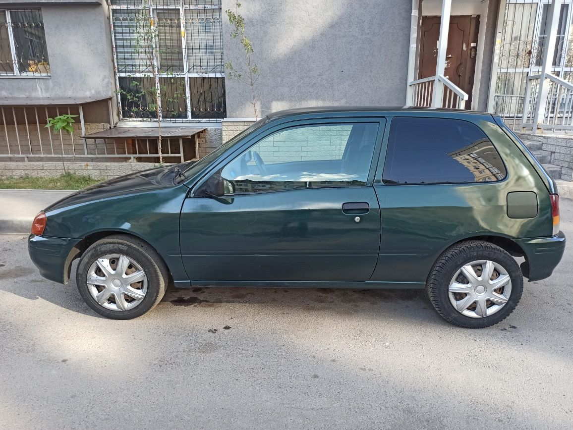 Продам Toyota starlet