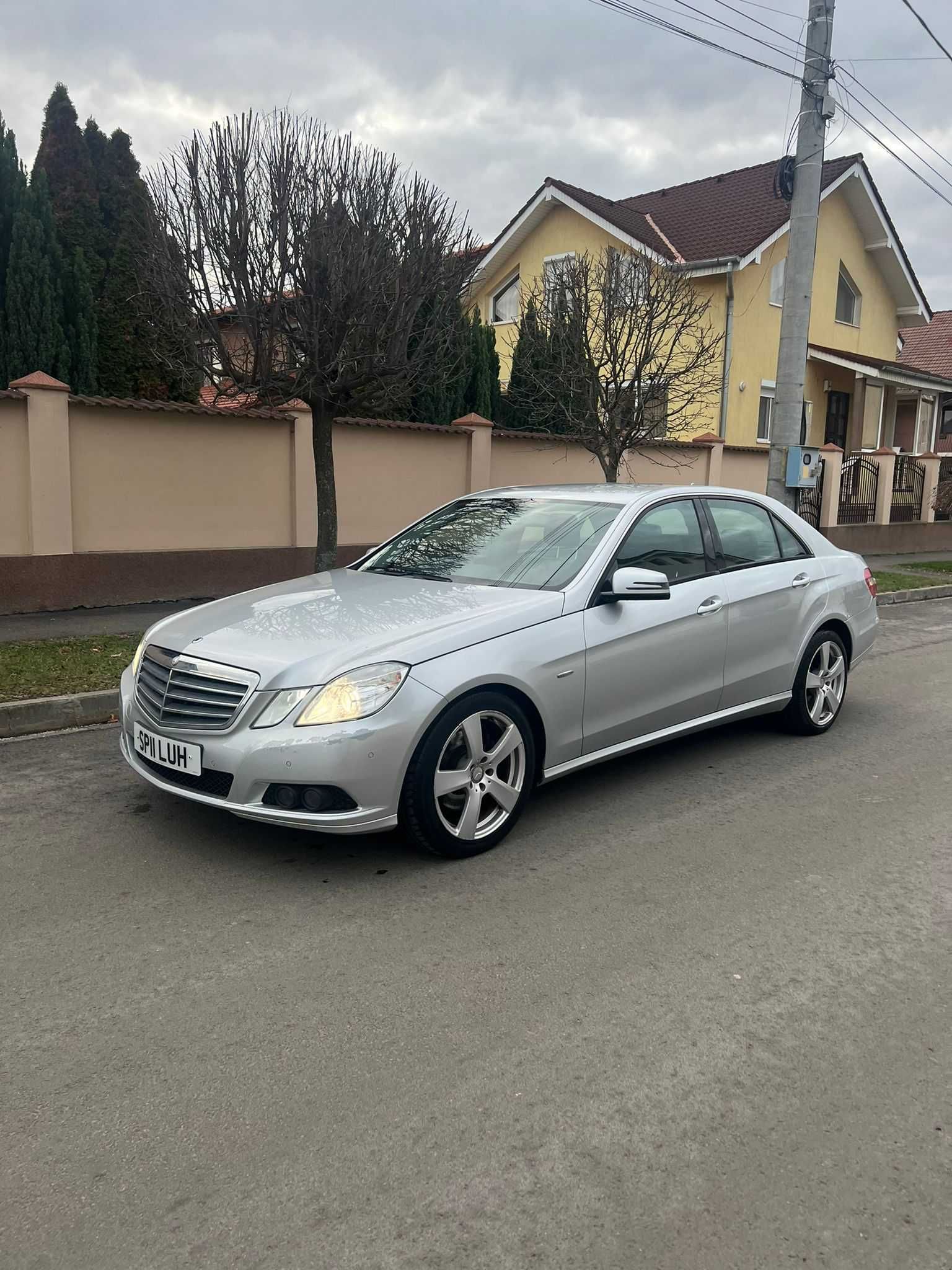 Dezmembram Mercedes E class, motor 2.2 cdi, automat, euro 5, 136 cp