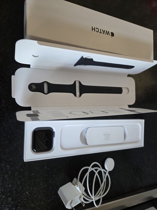 Apple watch se 2023