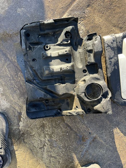 Кора за двигател Suzuki Grand Vitara 1.9D