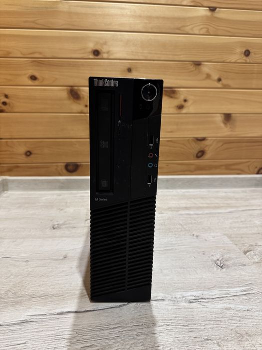 Lenovo ThinkCentre M82