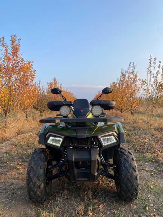 Продам квадроцыкл 250куб почти новый