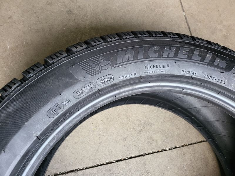 225/50/17 MICHELIN 2бр