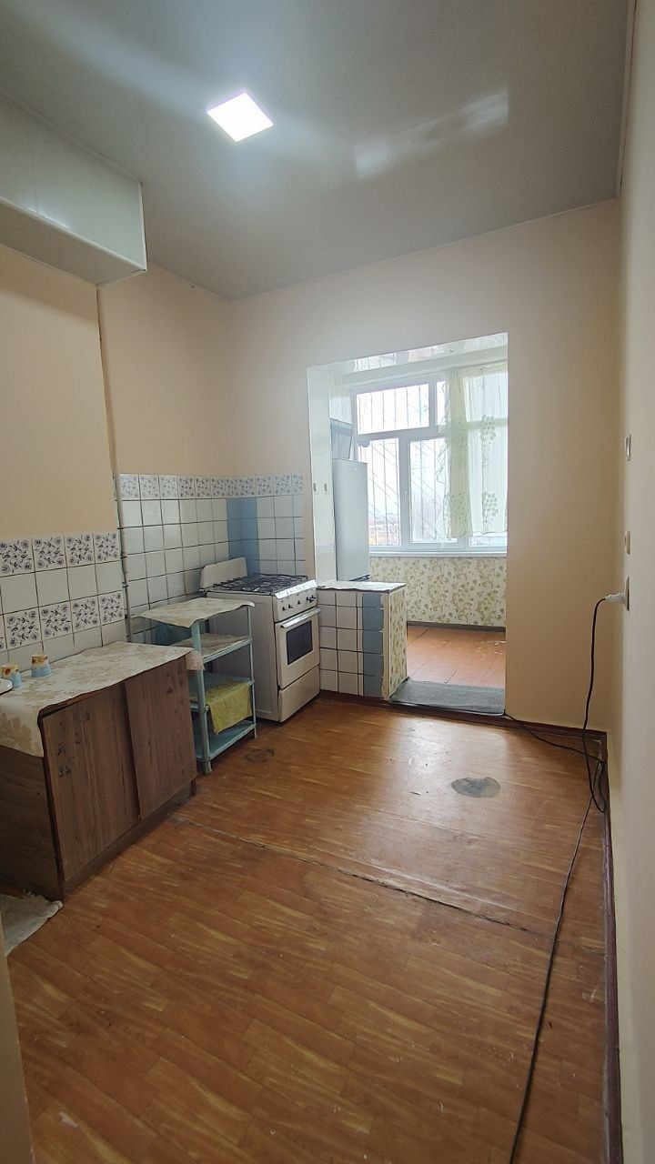 Срочно аренда 2 комнатная квартира в городе Чирчике