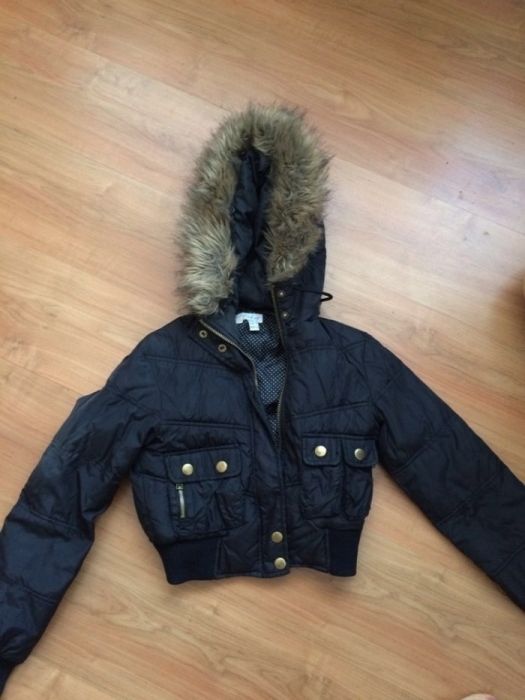 Стильная короткая курточка с капюшоном, для девочки ,38-40 размер