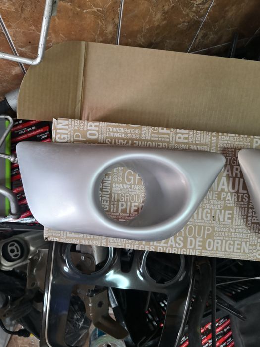 Ornamente proiectoare Dacia Sandero Stepway, Logan, Mcv