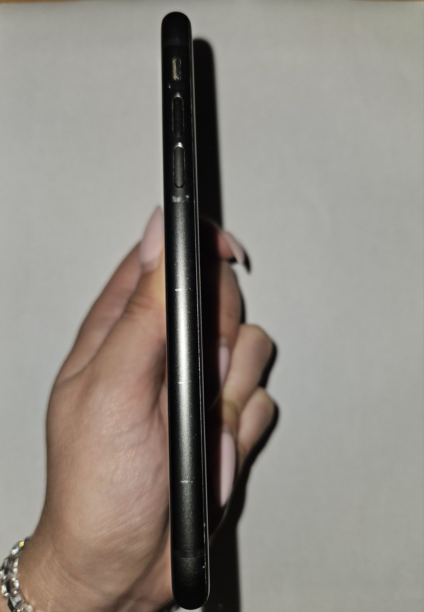 Iphone 11  64gb запазен