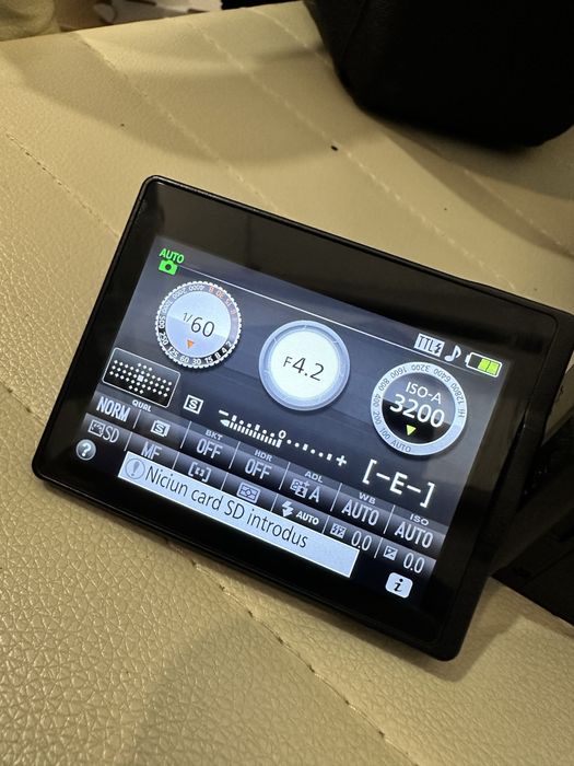 Camera foto DSLR Nikon D5300 + Tamrom 10-24mm