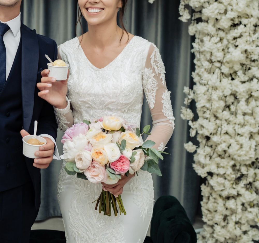 Rochie mireasă unicat - eleganță și rafinament pentru o zi de poveste