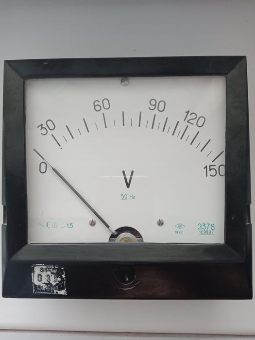 Вольтметр Э378 диапазона  0-150В.