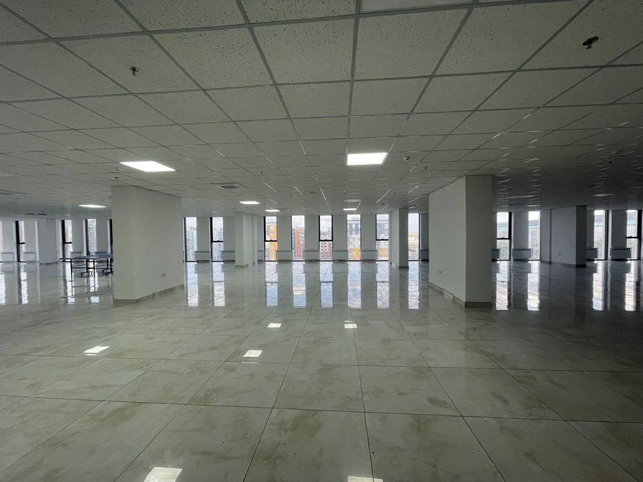 Аренда офиса на Гостинице Россия. Гранд Мир. 300 м²