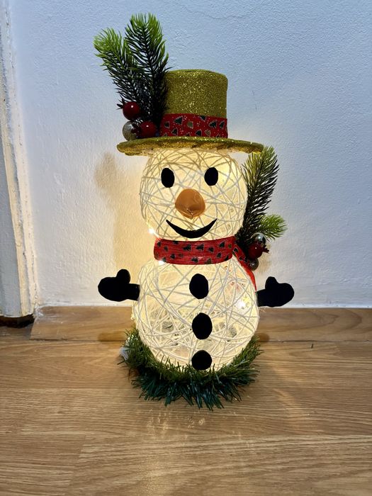 Decor pentru sarbatori - Om de zapada cu lumini Led