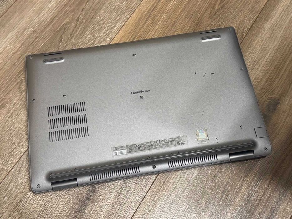 Dell Latitude 5520 i5 11 gen/8RAM/256GB SSD/Intel® Iris® Xe/Full HD