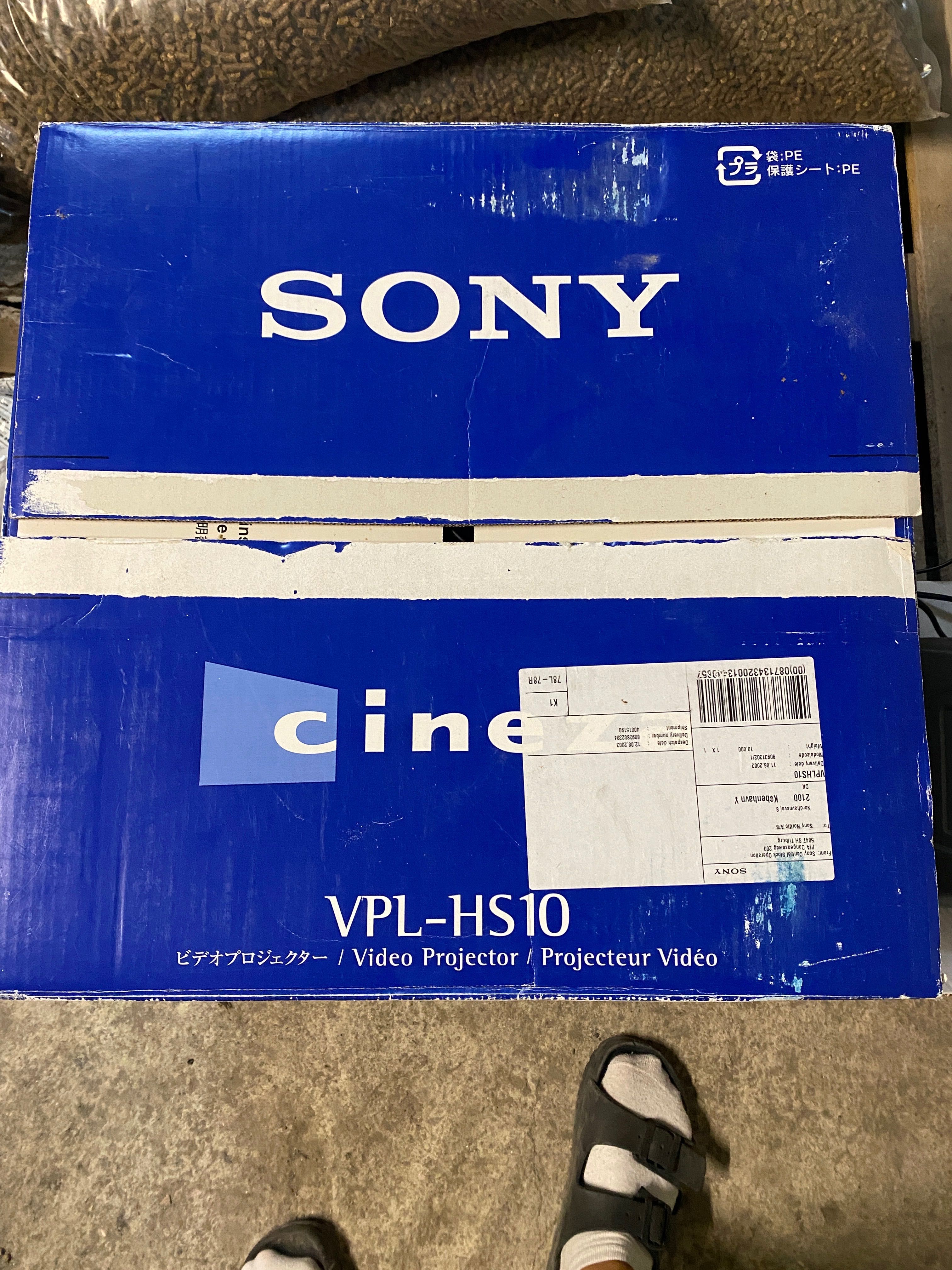 Проeктор Sony cineza VPL-HS10