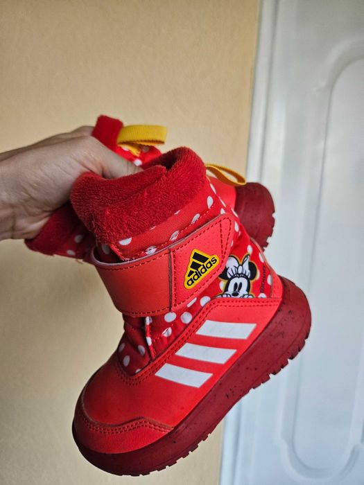 Ghete cu inchidere velcro adidas fete 23,5