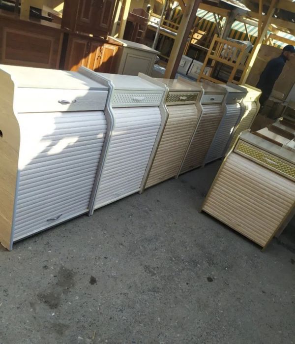 Oyoq kiyim shkafi – sarpo va to'y marosimi hamda honadon uchun.