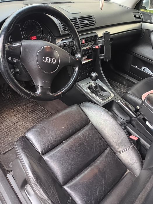 Vand audi a4 în stare bună
