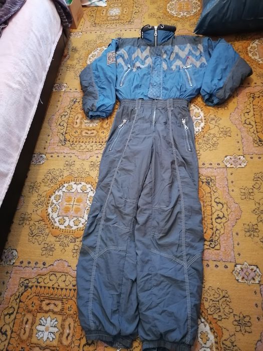 OFERTA : Salopetă ski (mărimea M)