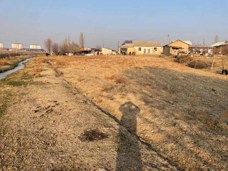 Buka tumani markazda yer uchastka ishlab chiqarish dala hovli zor lok