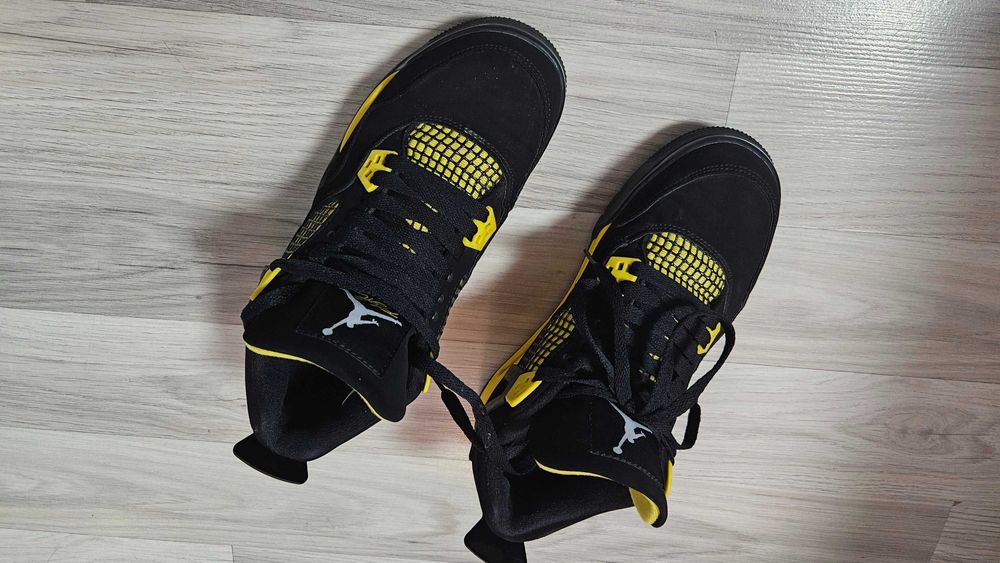 Детски обувки Nike Jordan 4 Yellow Thunder, 37ми номер