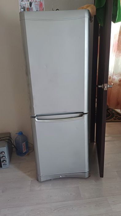 Холодильник  не морозит