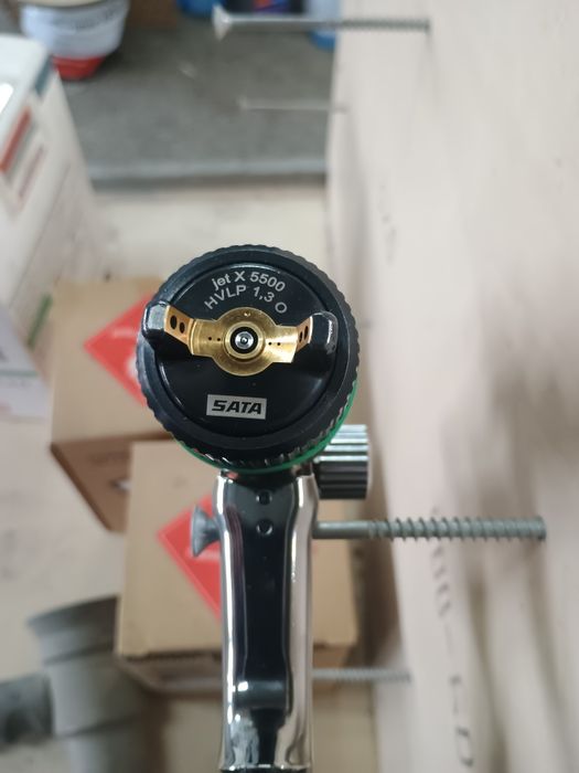 Професионален бояджийски пистолет Sata 5500 digital