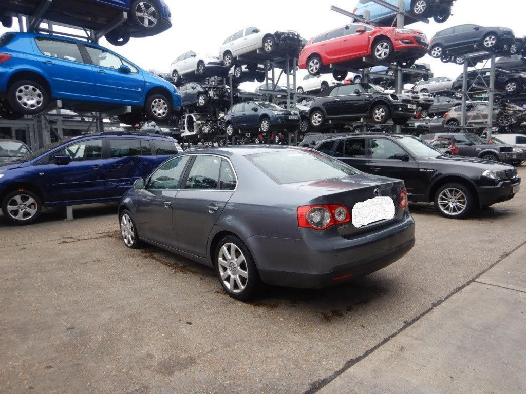 Centuri siguranta spate Volkswagen Jetta 2008 SEDAN 1.9 TDI BXE