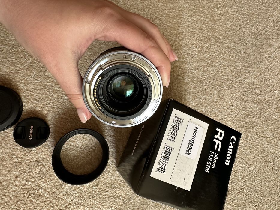 Объектив Canon RF 50mm f1.8 STM