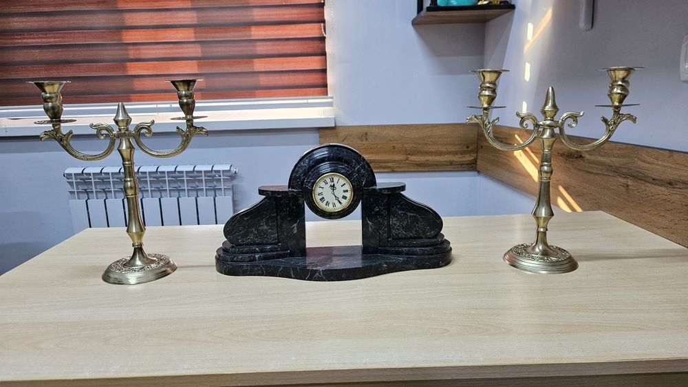 Antikvar soat va Shamdon sotiladi xolati ideal