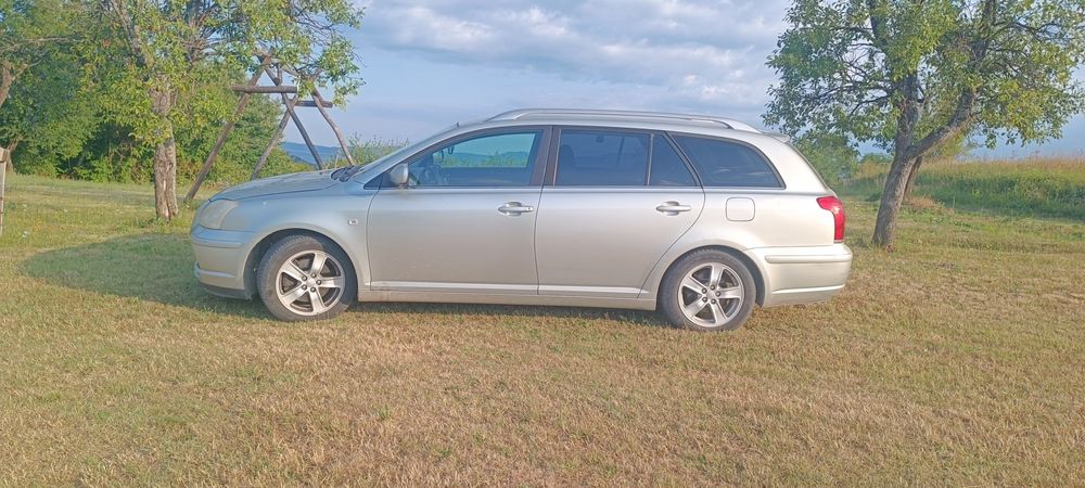 Toyota Avensis T25