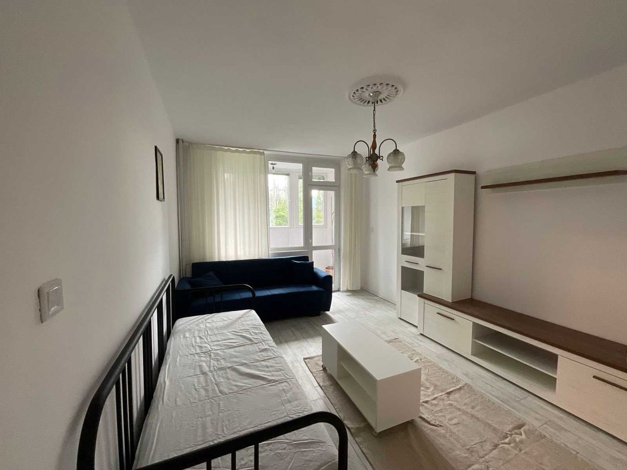 Дава се под наем Тристаен апартамент в София, Полигона - 75 кв.м за 612 € - Снимка #3