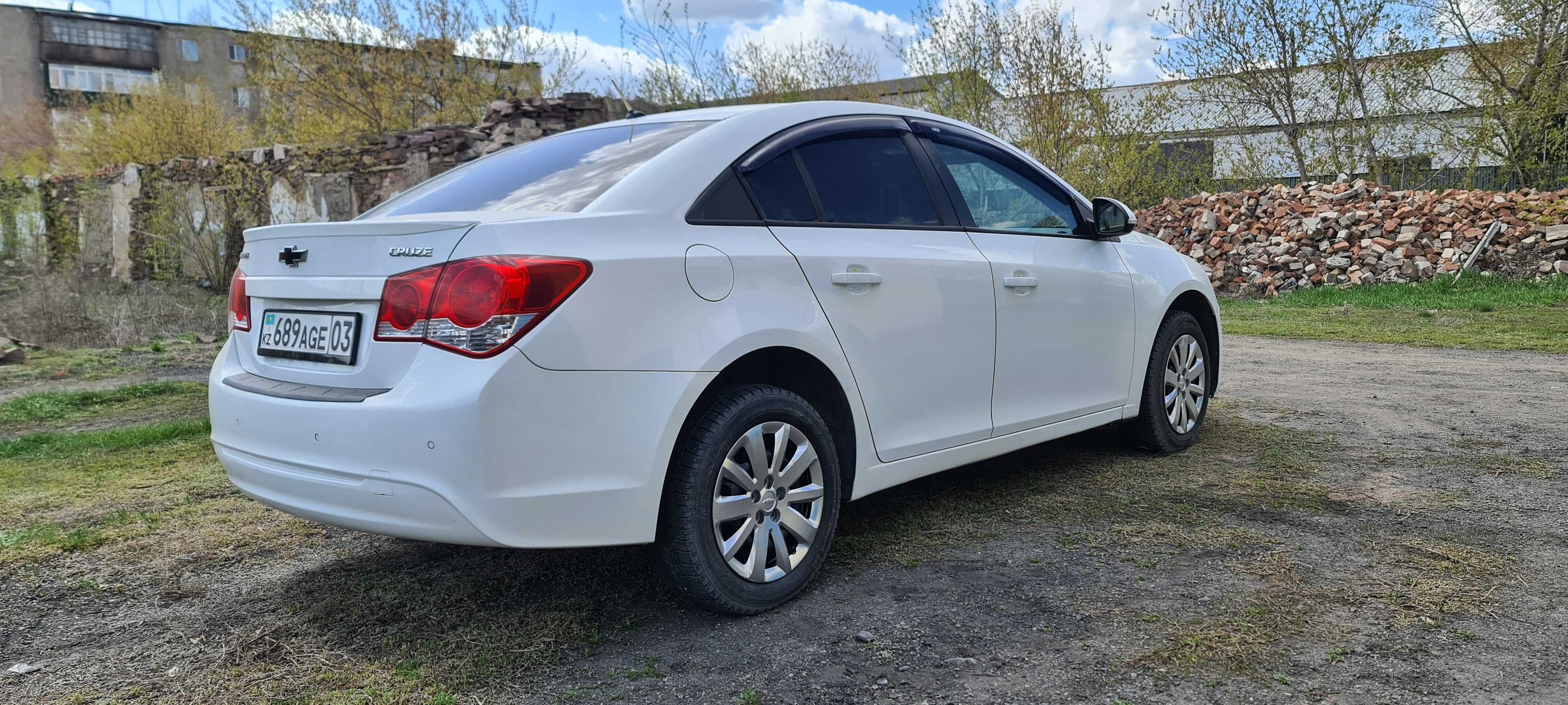 Продам Chevrolet Cruze, рестайлинг версия, чистый 2014 год.