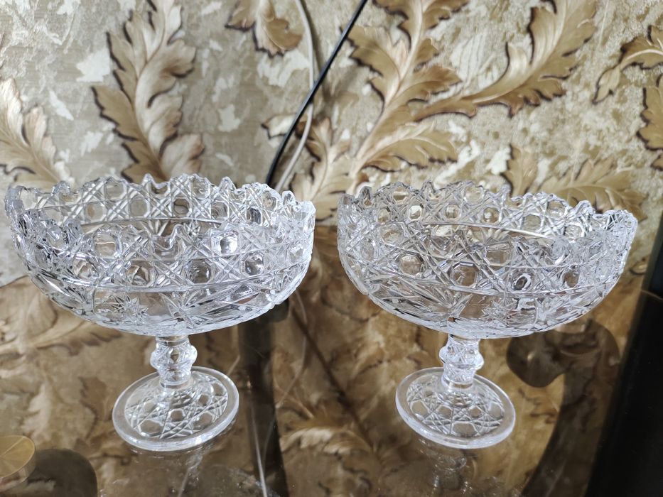 Вазы -конфетницы.