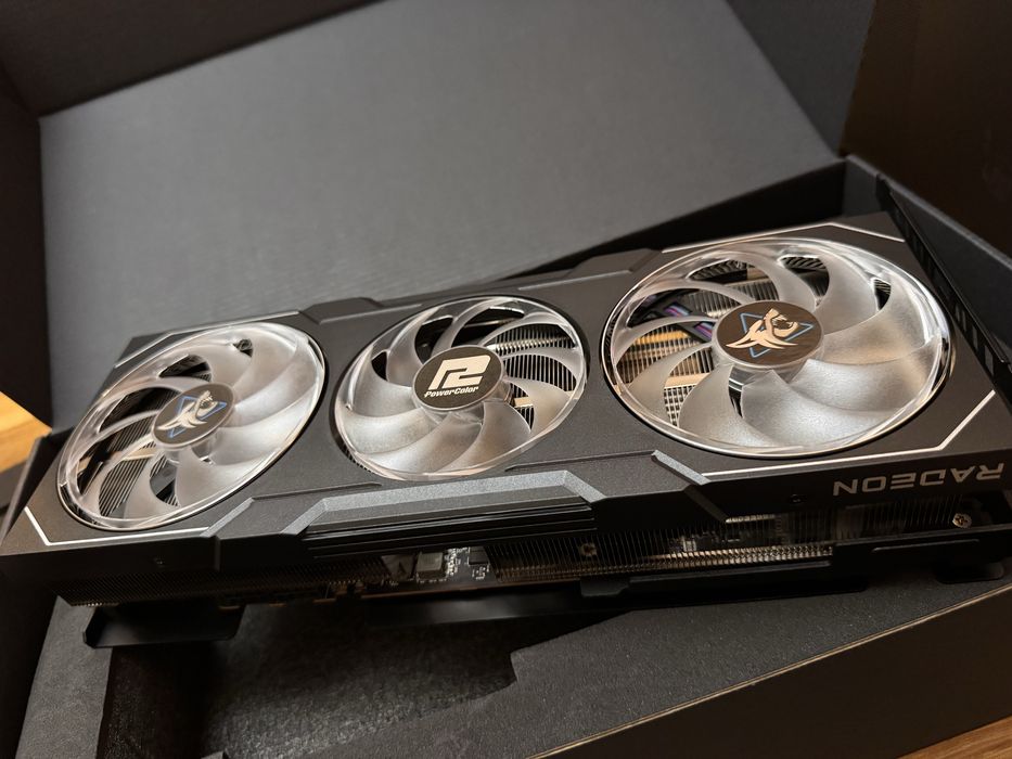 PC Gaming Ryzen 9 RX 7900 XT 20GB Lian Li