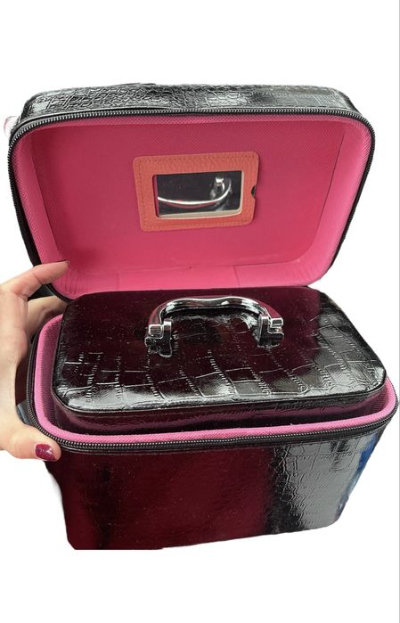 Разпродажба! Куфар за гримове 3 в 1