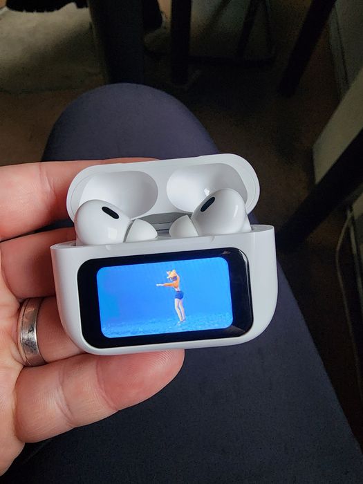 Casti cu ecran Noise Canceling si ENC