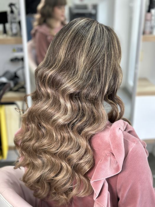 Servicii de coafura in Timisoara tuns vopsit coafura ocazie tratamente