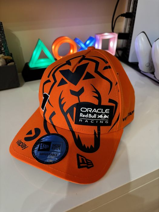Шапка на Макс Верстапен Oracle Red Bull