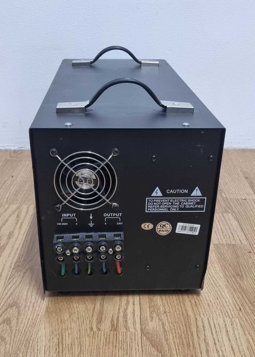 Stabilizator de tensiune servomotor Electropower EP-SVC-8000VA 6400W