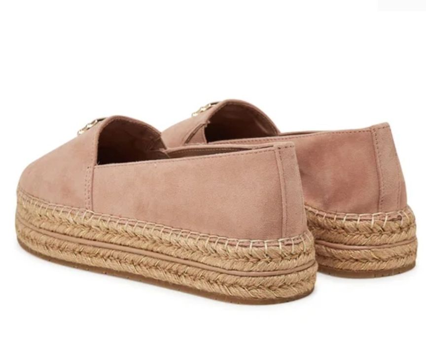 Нови еспадрили Tommy Hilfiger.