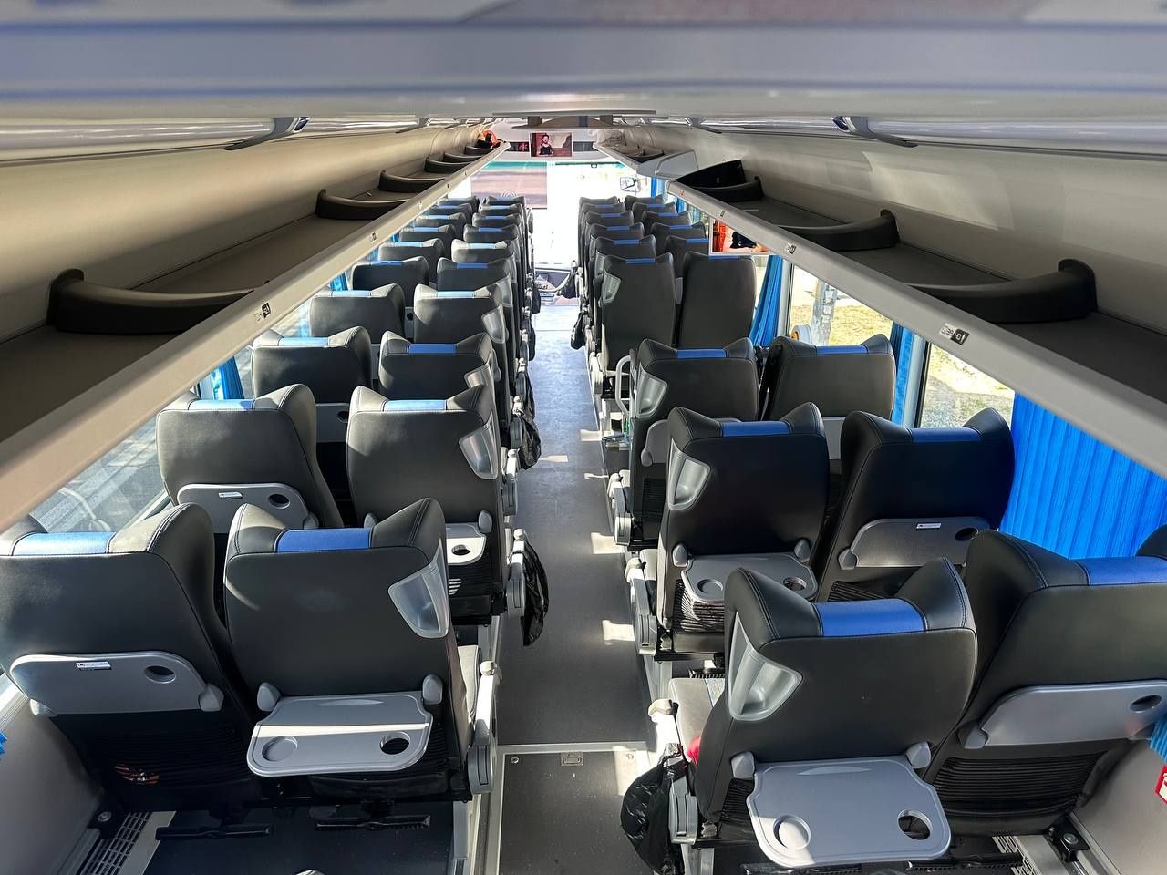 AVTOBUS bor.  avtobus xizmatlari