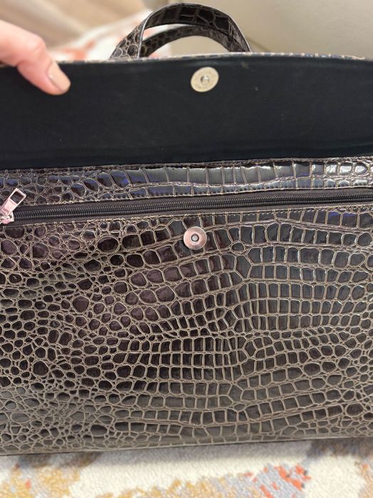 Geanta mare dama - impecabila