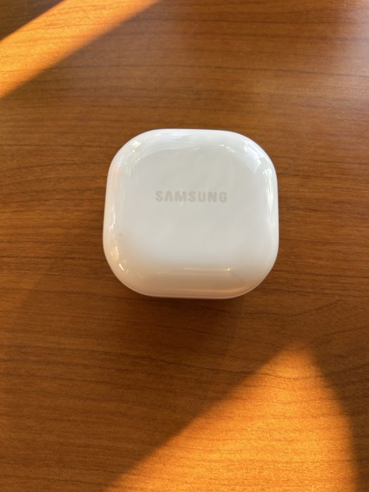 Vand casti Samsung Galaxy Buds2