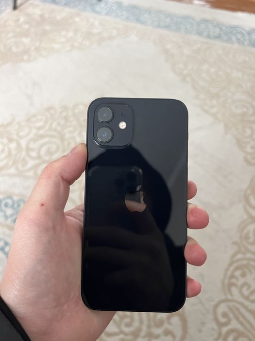 Срочно продам Айфон 12 64гб в идеале!