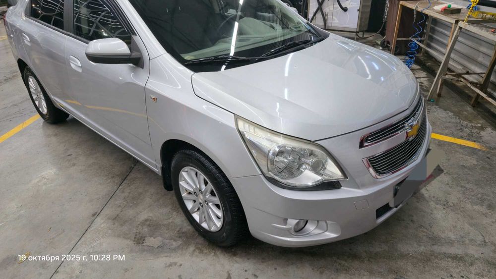 продается Cobat 2014 АТ 4я поз серебристый 70 100 пробег